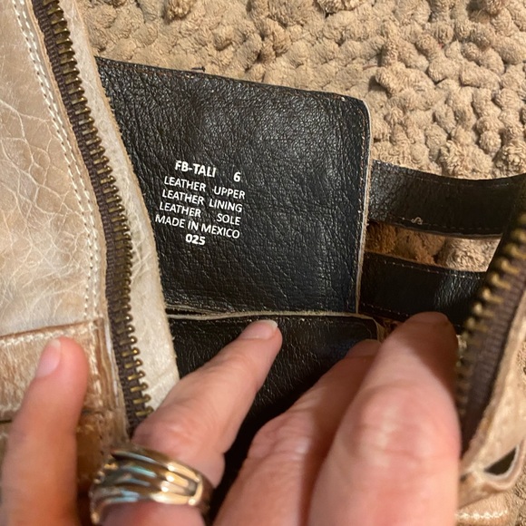 Freebird Tali bootie - Picture 4 of 8